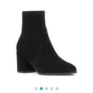 Blondo waterproof suede black booties